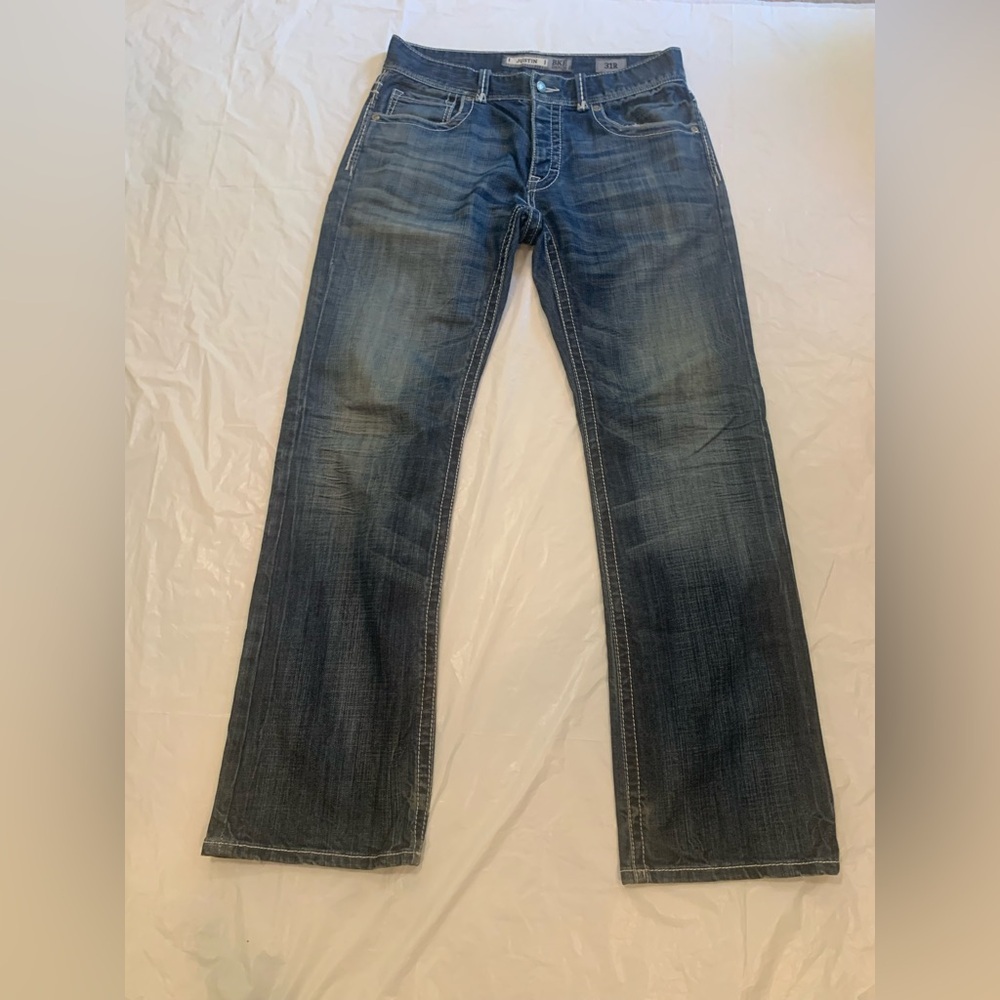 BKE Justin Men's Medium Wash Button Fly Boot Jeans 31R (Hand measurements 34x33)